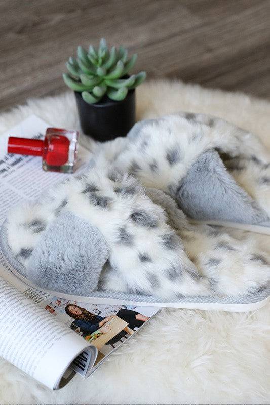 Snow best sale leopard slippers